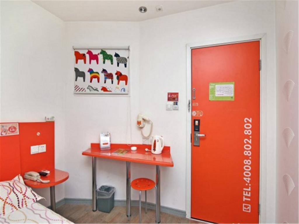 Pod Inn Nanpu Bridge Shanghai Exterior photo